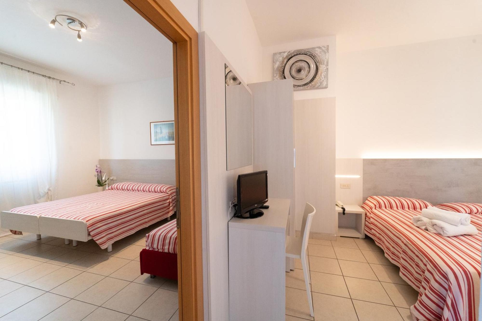 Hotel Dafne Punta Marina Eksteriør billede